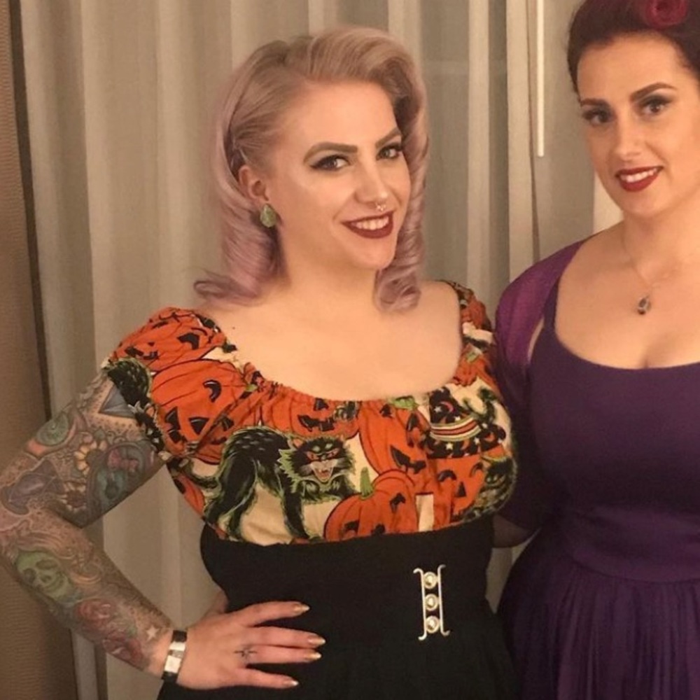 Mode Merr Halloween peasant top